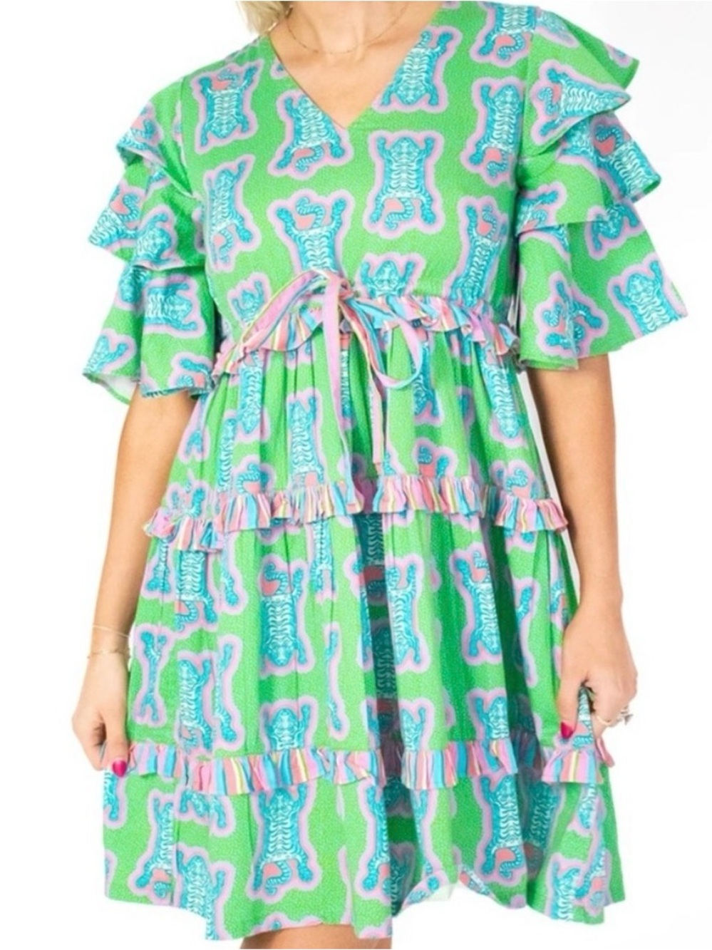 Tiered Green Ruffle Casual Dress with Tie Waist // Women’s Size Medium